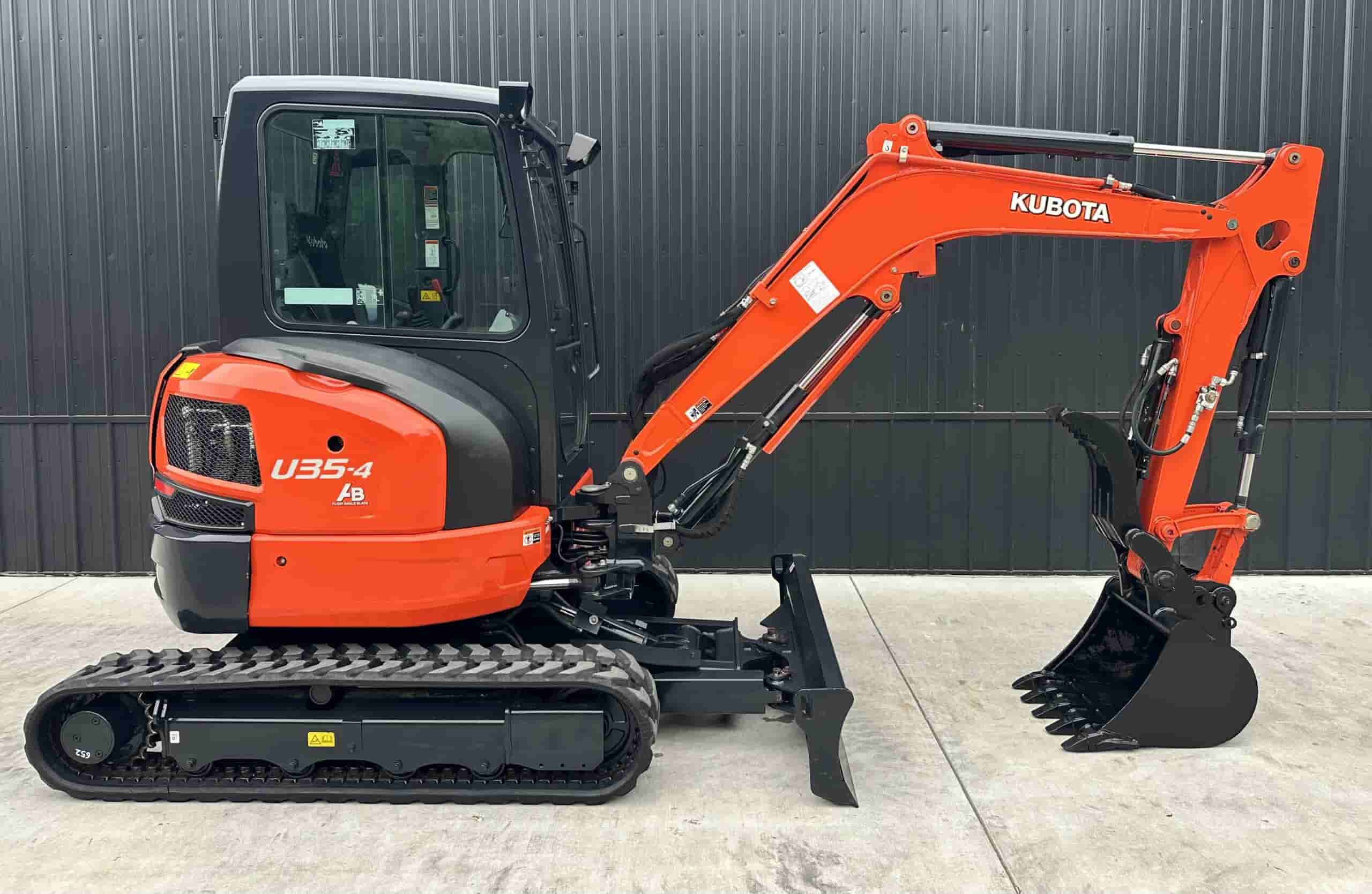 2020 KUBOTA U35-4
